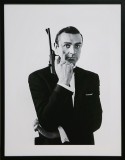 FRAME JAMES BOND WITH A GUN - PHOTO, PRINTS